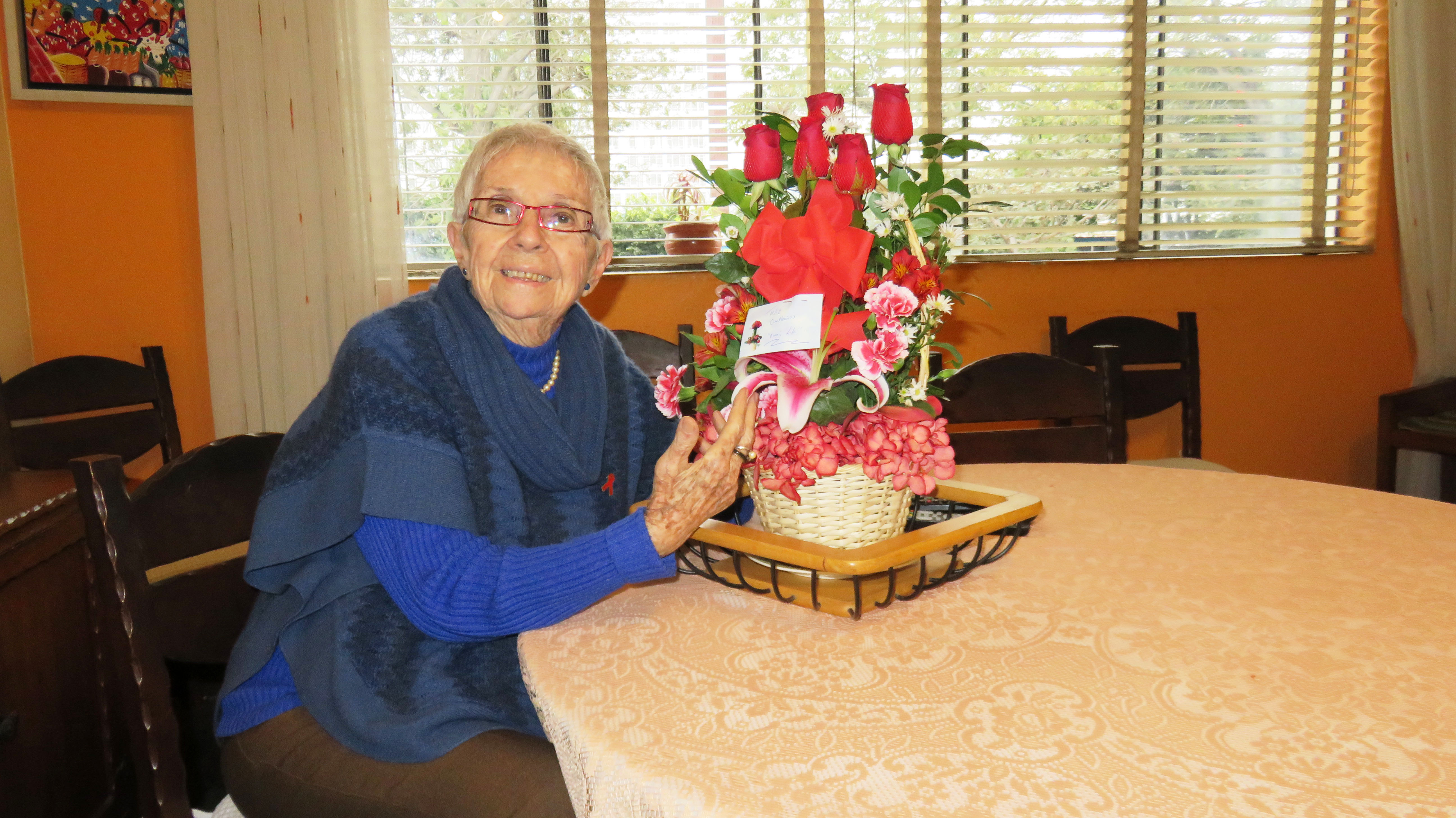 Los 101 años de «Mamá Lila»: la consejera en VIH mas longeva del país