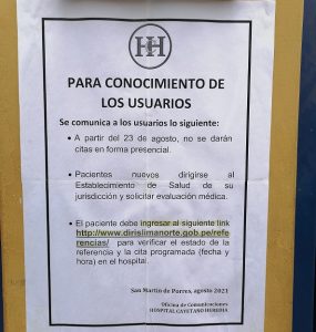 Afiche en la puerta de hospital